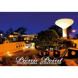 Toowoomba Picnic Point at night